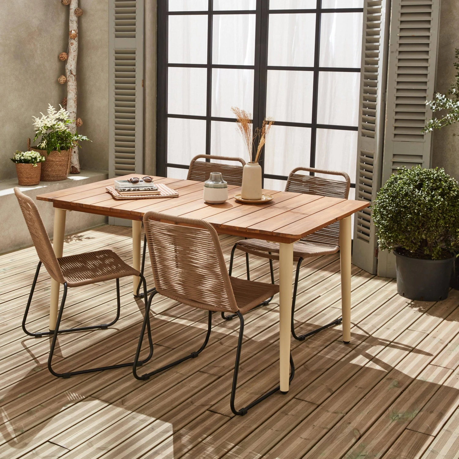Table De Jardin Bois Et Métal + 4 Chaises En Corde Empilables Couleur : Ivoire / Beige 2 Table De Jardin Bois Et Métal + 4 Chaises En Corde Empilables Couleur : Ivoire / Beige – Image 2