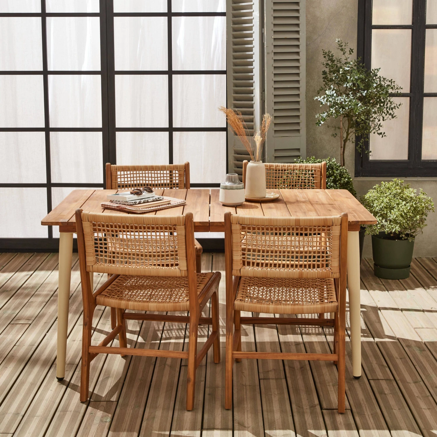 Table De Jardin Bois Et Métal + 4 Chaises En Cannage Et Bois Couleur : Ivoire 2 Table De Jardin Bois Et Métal + 4 Chaises En Cannage Et Bois Couleur : Ivoire – Image 2